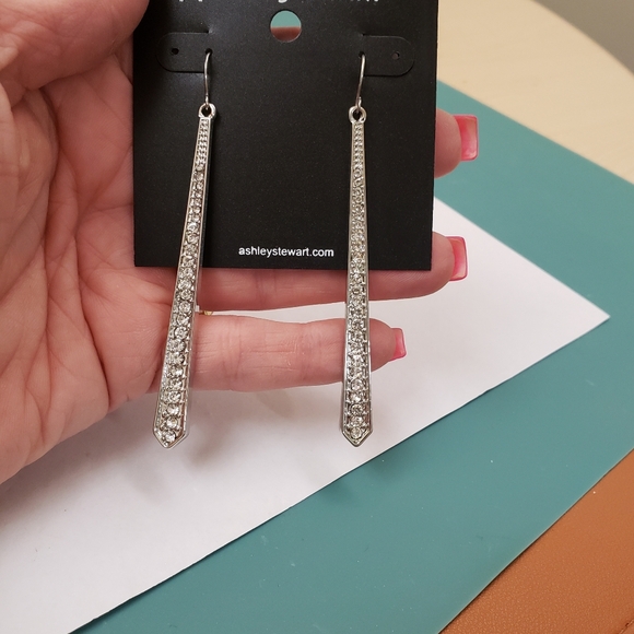 Ashley Stewart, NWT, silver tone clear rhinestones bar dangle pierced earrings - Picture 5 of 10